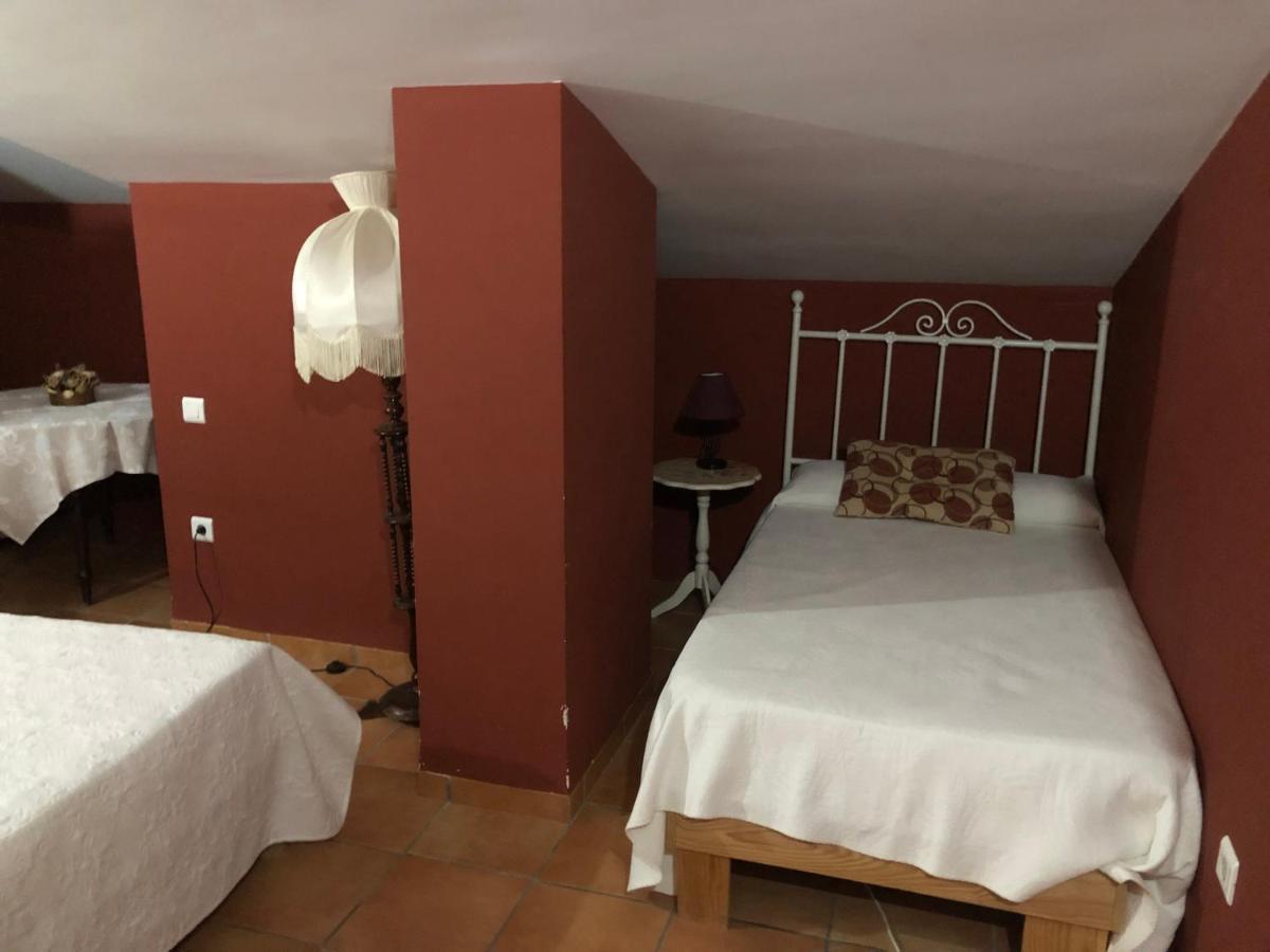 Hostal La Caballeriza Malpartida de Cáceres Exteriör bild